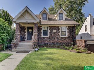5553 Mason St, Omaha, NE 68106