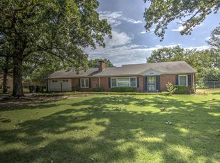 1409 S Woodland Dr, Okmulgee, OK 74447