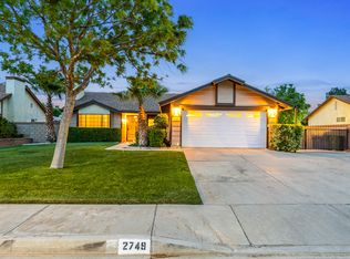 2749 W Avenue L4, Lancaster, CA 93536