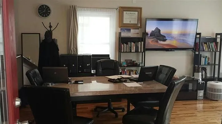 Rented by Corporate Realty | media 5
