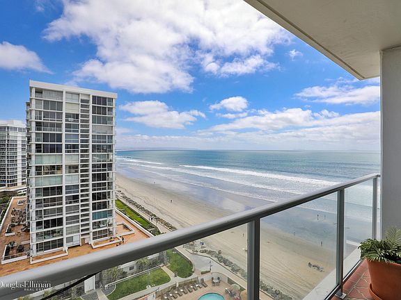 5th image of 1730 Avenida Del Mundo Unit 1009