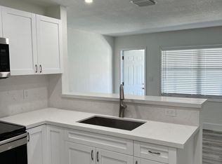2034 Taylor St, Hollywood, FL 33020