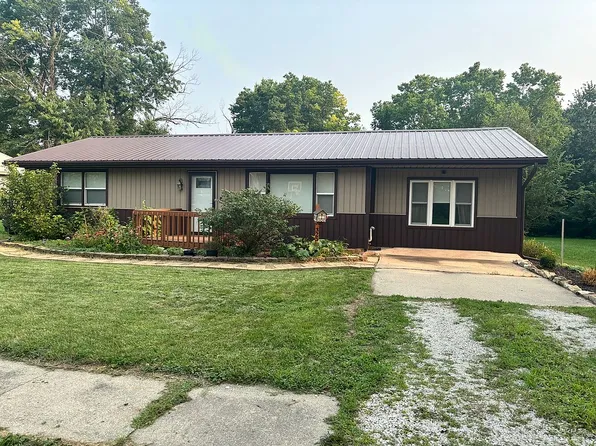 325 W 3rd St, Lamoni, IA 50140