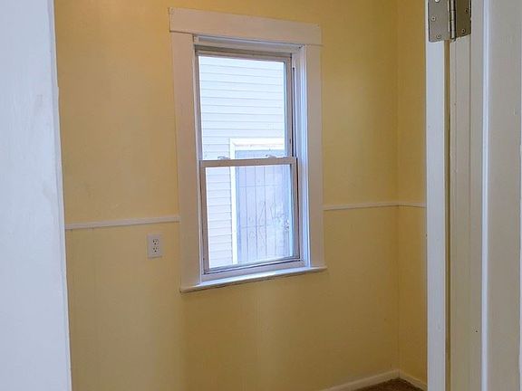 3rd image of 3450 E 55th St