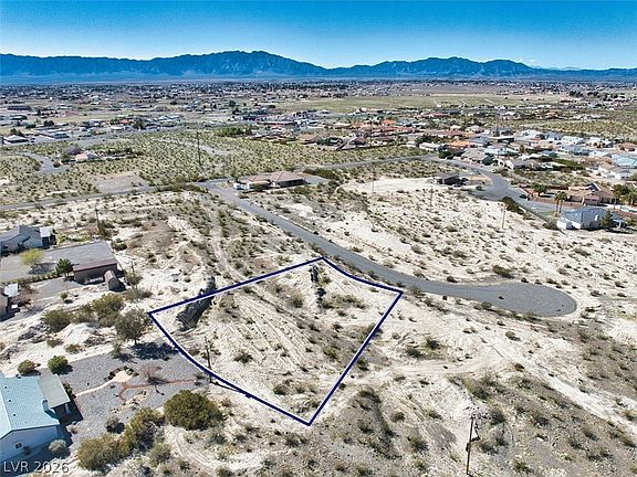 5th image of 2081 Nemana Ln