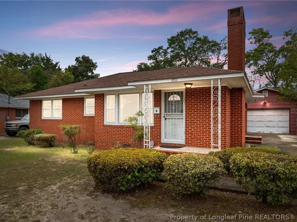 1911 Seabrook Rd, Fayetteville, NC 28301