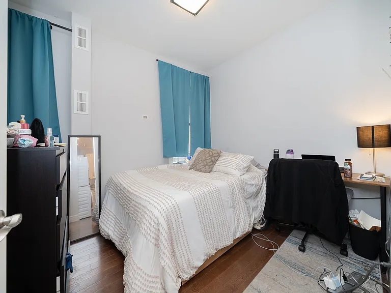 364 W 53rd St #2R — Photo 5