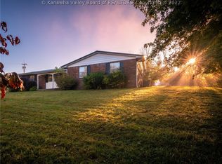 103 Erskine Ln, Scott Depot, WV 25560