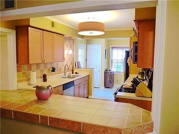 5th image of 3426 Northwood Dr