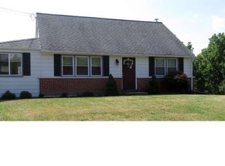 2500 Rhoads Rd, Gilbertsville, PA 19525