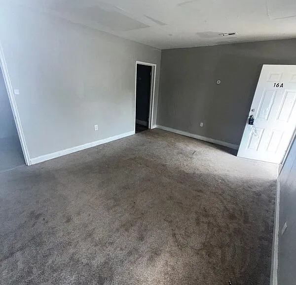 16A Dixie Dr — Photo 2
