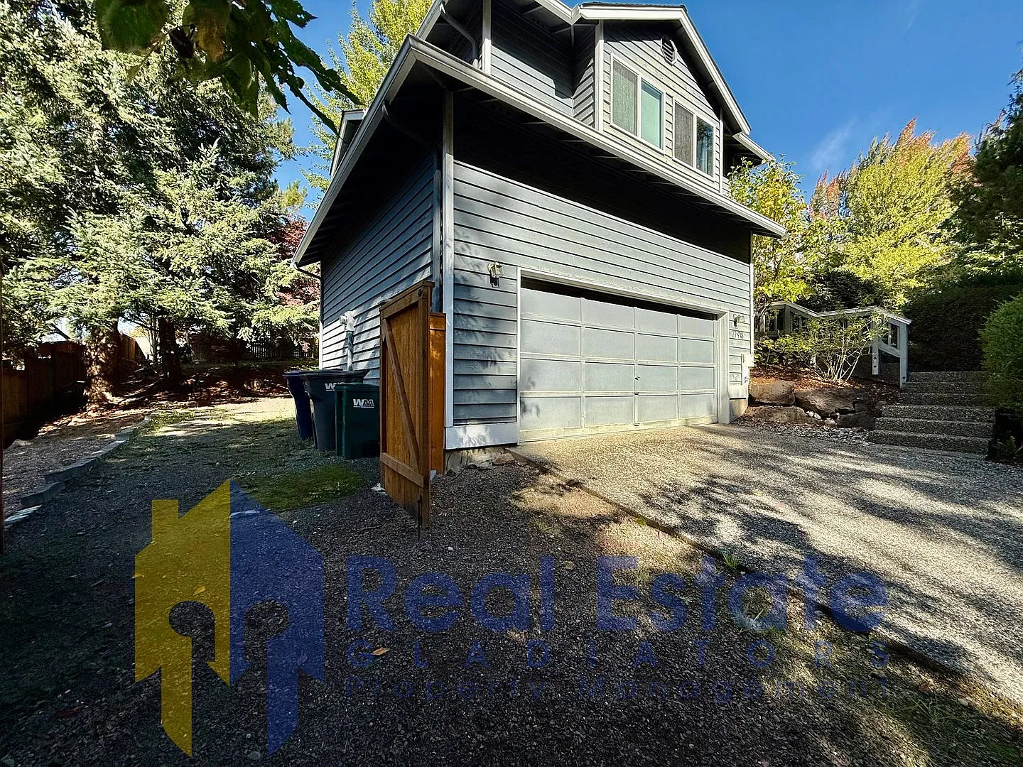 Spacious Duvall Home with Mountain Views, Huge Deck & Fenced Yard — Photo 3