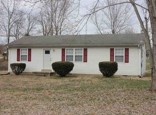 420 Holman Ave, Adairville, KY 42202