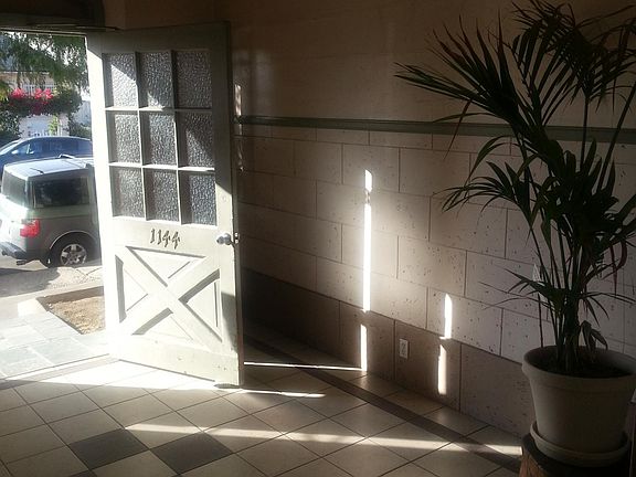 3rd image of 1144 N Normandie Ave APT 204