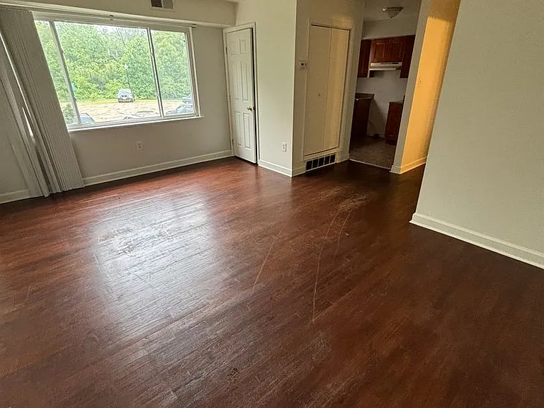 118 & 124 Atlantic St SE #121 & 125-133 — Photo 19
