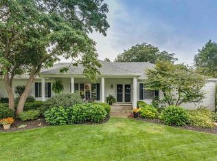 16226 Fox Cross Dr, Granger, IN 46530