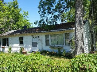 30 Hastings, Galesburg, MI 49053