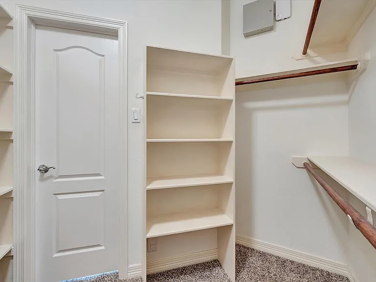 2421 Baycrest Dr — Photo 26