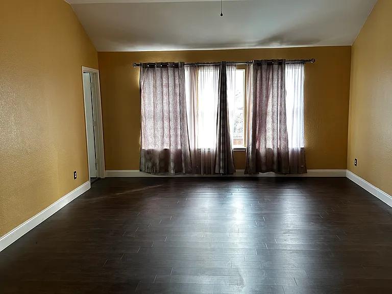 400 Creek Point Ln — Photo 8