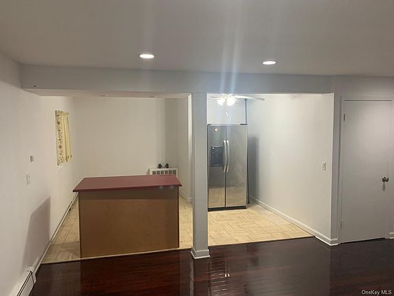 5th image of 32 Roanoke Ave