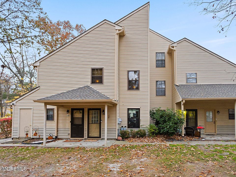 1st image of 208 Owls Nest Court