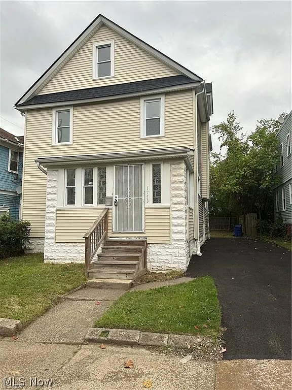 1753 Alcoy Rd photo 1