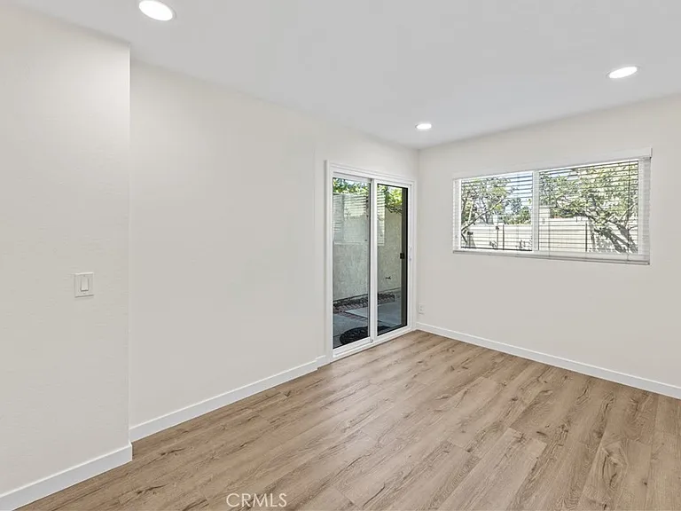 51 Golden Glen St #1 — Photo 16