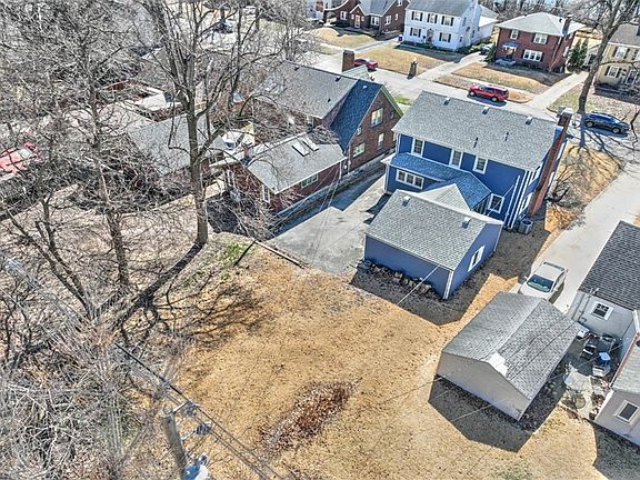 4th image of 1560 W Sunset Ave