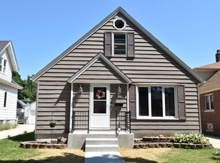 2924 N 75th St, Milwaukee, WI 53210