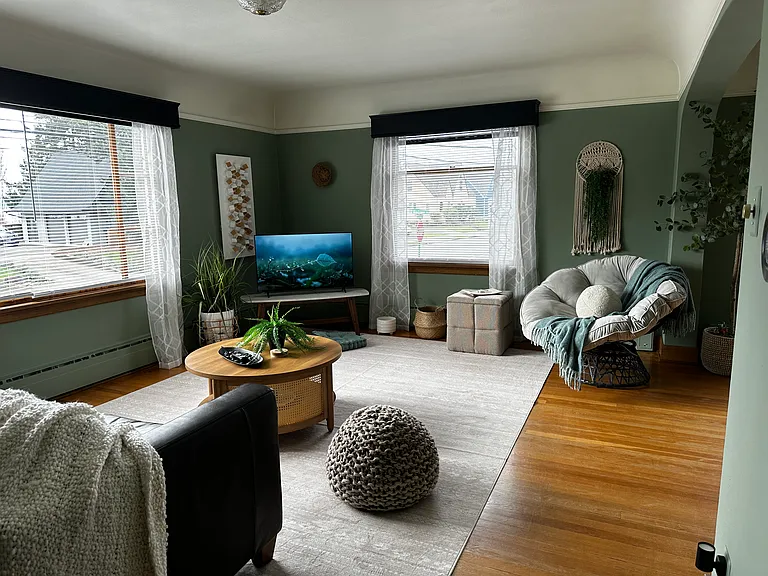 2732 Eldridge Ave #201 — Photo 44