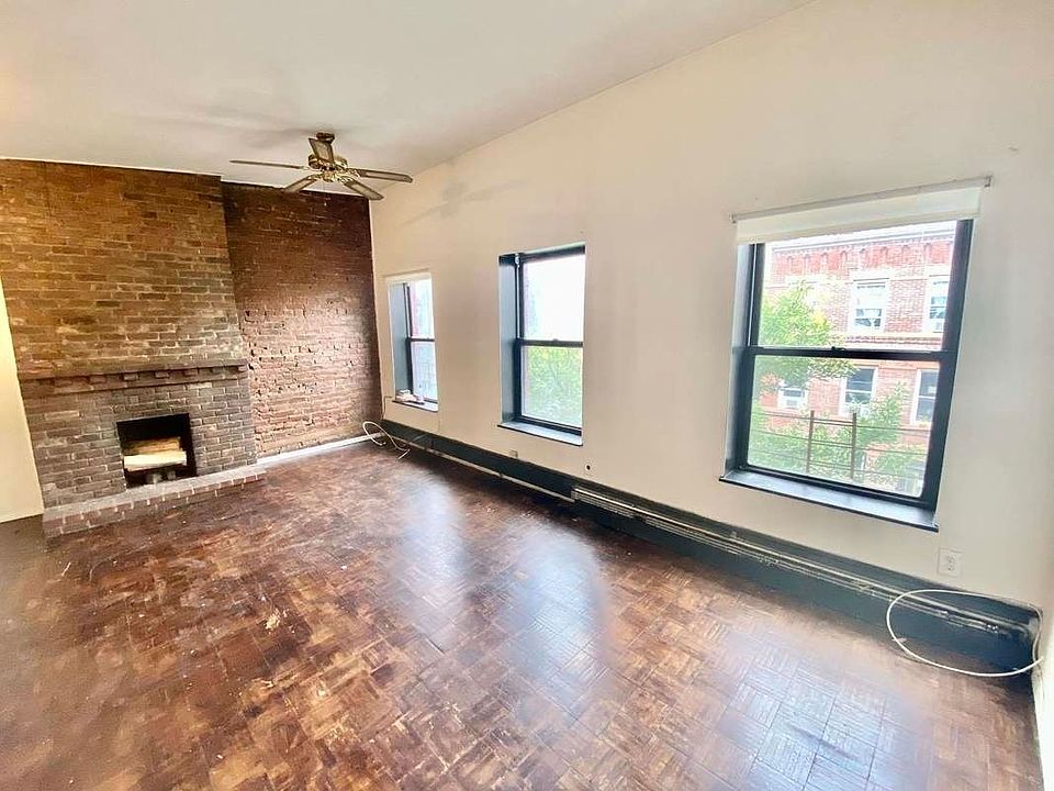 1st image of 150 W 9th St #3F