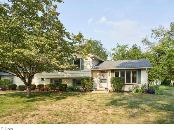 8522 Babst Ave NW, Canal Fulton, OH 44614