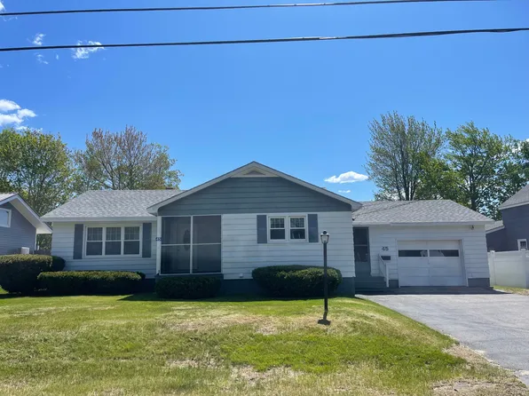 45 Vermont Street, Millinocket, ME 04462