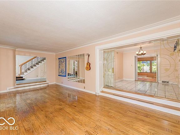 4th image of 5944 Central Ave