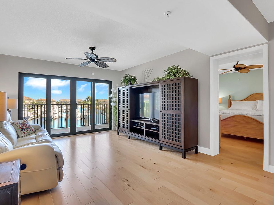 1st image of 1201 Seafarer Cir APT 402