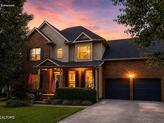 2nd image of 7228 Autumn View Ln