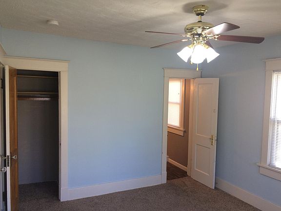 5th image of 2320 W Circle Dr