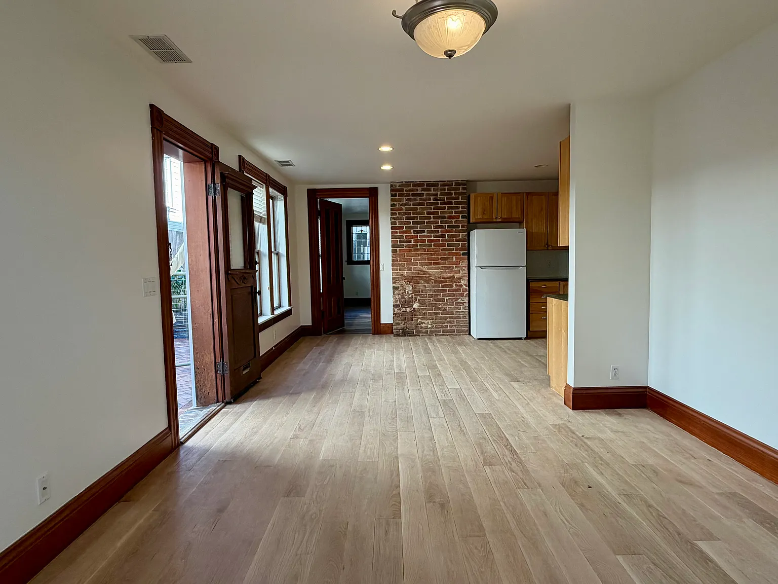 1 bed, 750 sqft, $2,500 — Photo 2