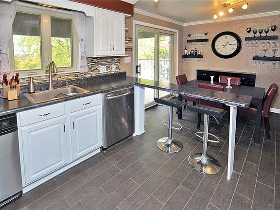4th image of 4406 McKenzie Dr