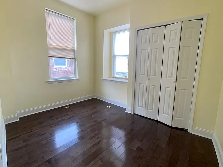 1427 W Girard Ave #3R — Photo 4