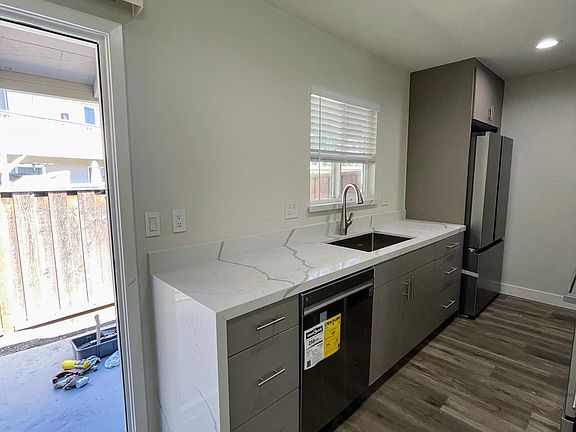 4th image of 694 San Luisito Way APT 1