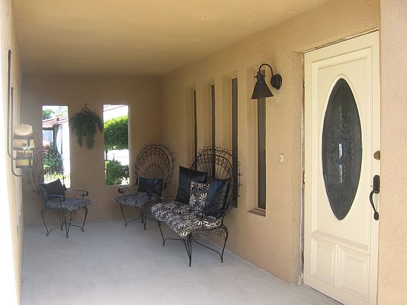 Front Sitting Area