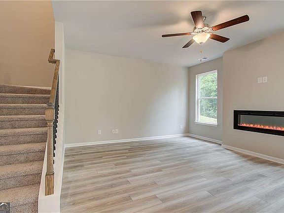 7th image of this home