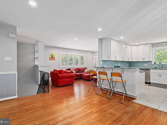 5th image of 2203 Jib Ln
