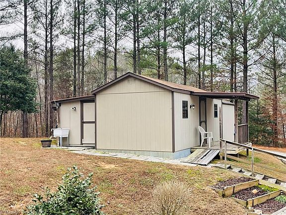 5th image of 4625 Stonecrest Dr