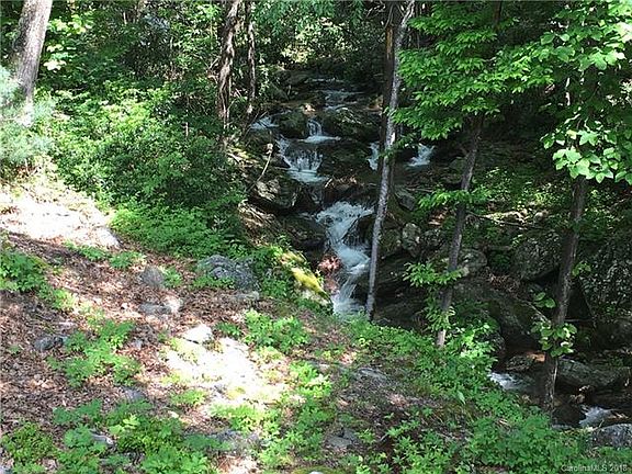 4th image of 24 Great Aspen Way