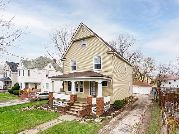 2nd image of 1126 W 9th St