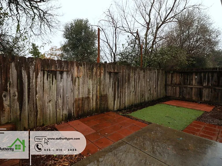 1729 Laurel Ave #B — Photo 24