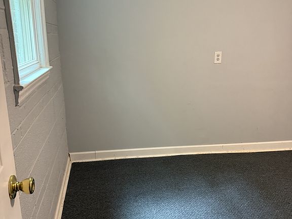 4th image of 1020 Asheboro St #1