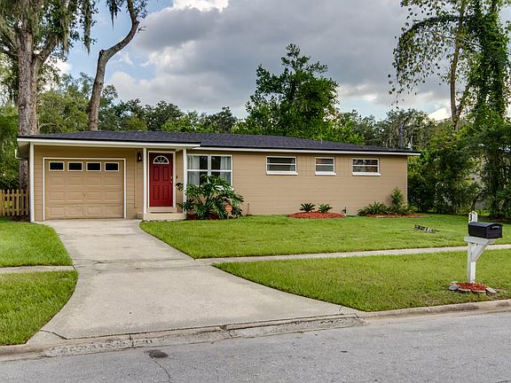 3rd image of 312 Mercury Dr